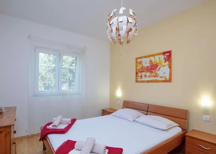 Near The Sea In 招待所